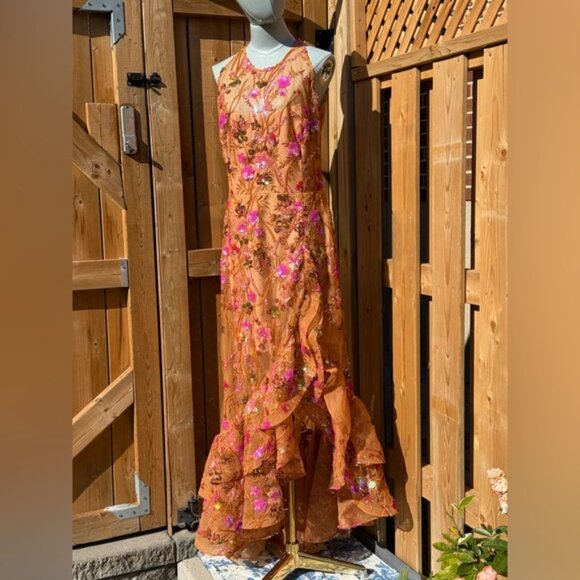 🆕 BRONX & BANCO🧿 NWOT Sicilia Coral Sequin Fluted Hem Maxi Dress, Sz L US 8 - Picture 4 of 14